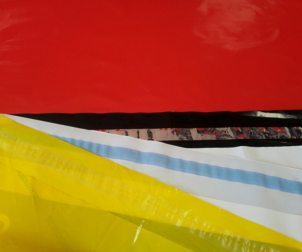 Bag release tape
